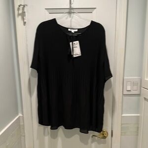 DR2 Black Boxy Short Sleeve Blouse